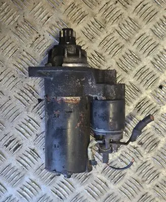 Volkswagen Golf IV Starter motor 1005831038