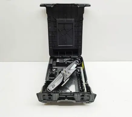 Opel Vivaro Tool set 9807676080 9811866680