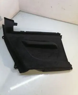 Trunk/boot lower side trim panel