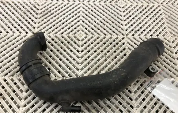 Renault Megane III Air intake hose/pipe 8201003136