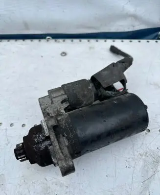 Volkswagen PASSAT B6 Starter motor 0001123012