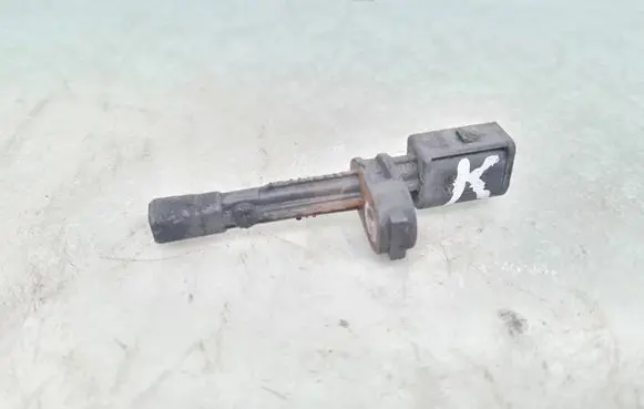 Skoda Octavia Mk3 (5E) ABS rear brake sensor WHT007147A 10071164153