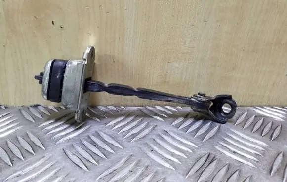Honda CR-V Front door check strap stopper