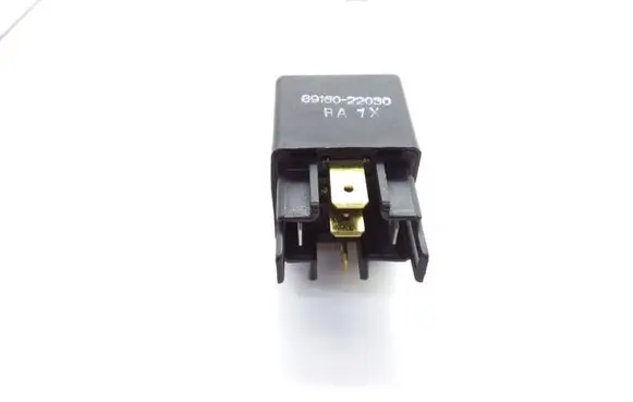 Hyundai Accent Hazard warning light relay 3916022030