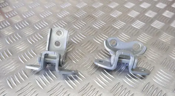 Front door hinge set