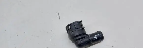 Volkswagen Touran I Engine coolant pipe/hose 1K0122291