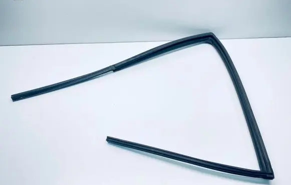 Suzuki SX4 S-Cross Rubber seal rear door 8367561M01