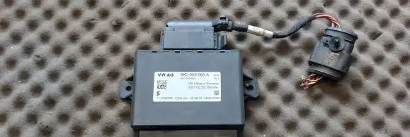Volkswagen PASSAT B6 Power management control unit 8K0959663A