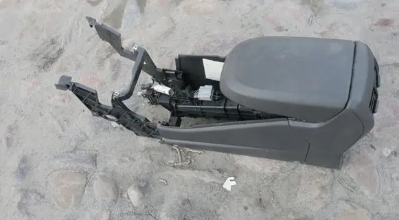 Ford Kuga II Center console 576576