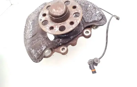 Mercedes-Benz E W212 Front wheel hub spindle knuckle 21223 A2125400117 A2124201144