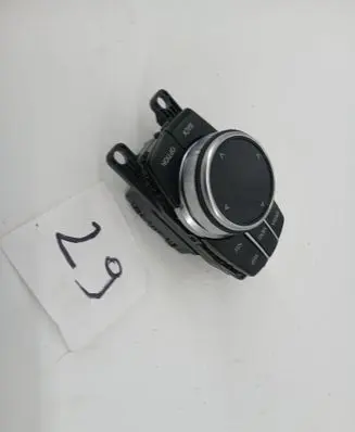 BMW 5 G30 G31 G38 Head unit multimedia control 6844224