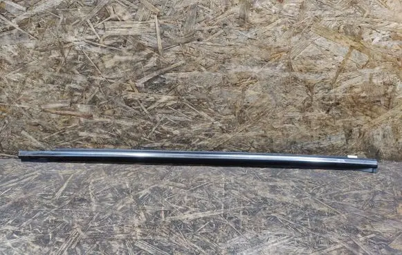 KIA Magentis Front door glass trim molding 