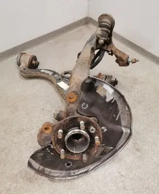 Land Rover Range Rover Sport L320 Front wheel hub spindle knuckle BH323K185AA