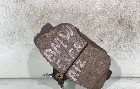 BMW 5 E39 Brake pads (rear) 