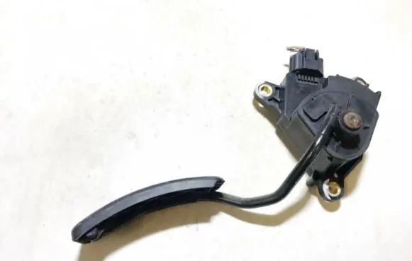 Renault Megane II Accelerator throttle pedal 8200153268