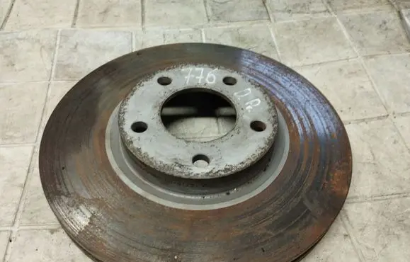 Mazda 5 Front brake disc