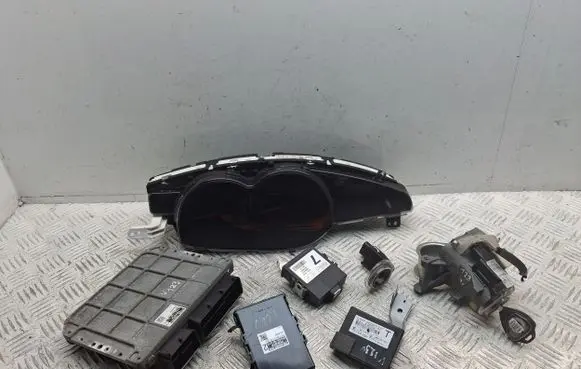 Toyota Verso Engine ECU kit and lock set 897830F010 838000F070 838520F100