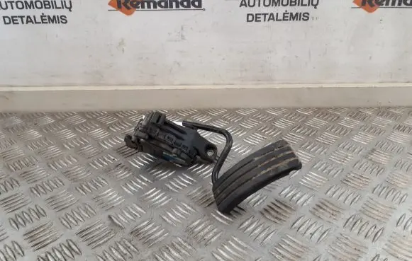 Renault Espace IV Accelerator throttle pedal 8200700390