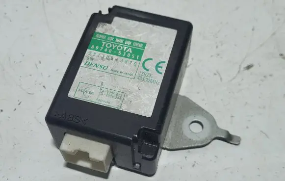 Lexus IS 220D-250-350 Door control unit/module 8974053051 43392MHZ 2513003870