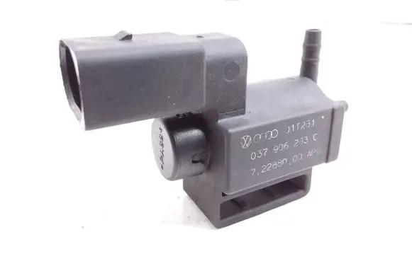Volkswagen Golf IV Brake central valve 037906283C