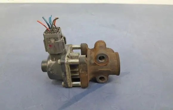 Subaru Forester SG EGR valve 