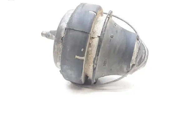 Volvo XC90 Engine mount bracket 9485551