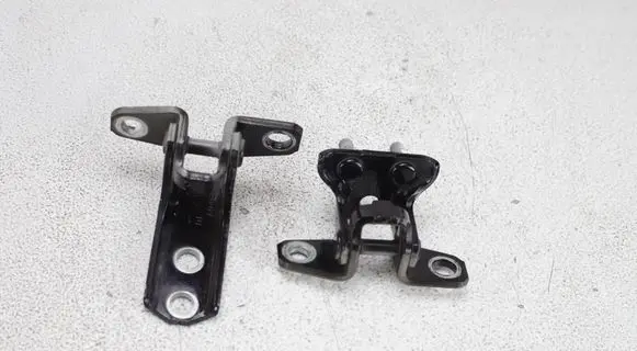 Mitsubishi Outlander Rear door hinge set A046834