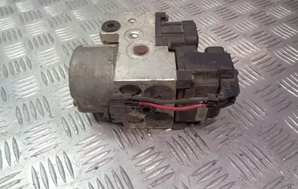 Nissan Primera ABS Pump 0265216854