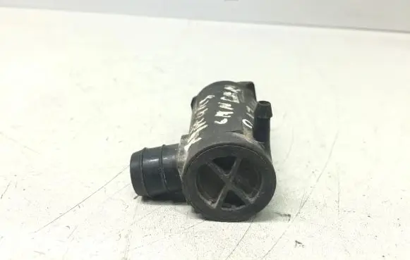 Mitsubishi Lancer Windscreen/windshield washer pump
