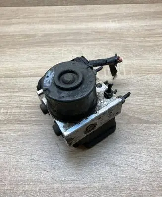Volkswagen Golf Plus ABS Pump 1K0907379P