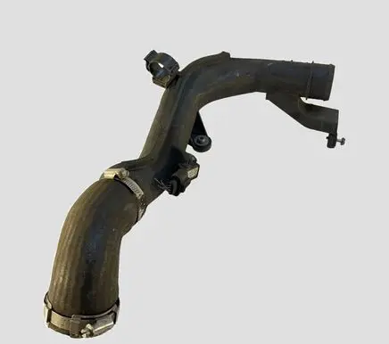 Volkswagen PASSAT B7 Intercooler hose/pipe 5N0145770A