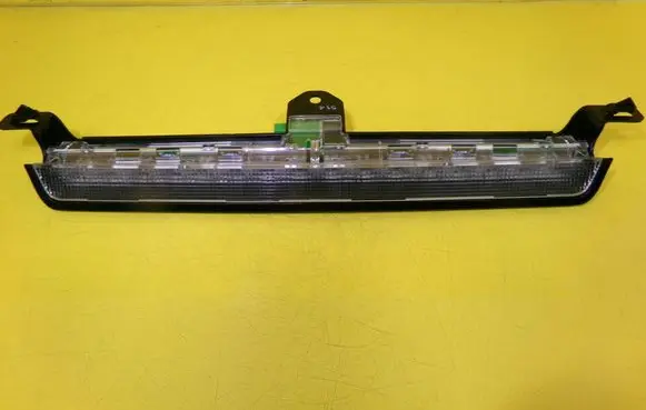 Volvo V70 Third/center stoplight 8658948