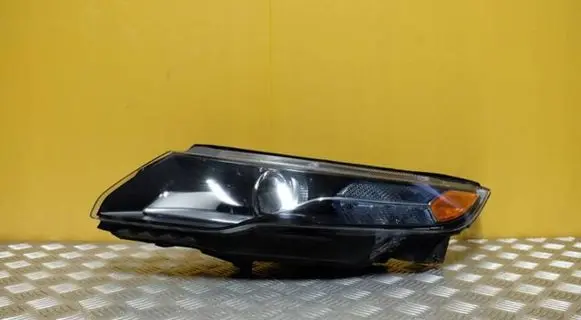 Chevrolet Volt I Headlight/headlamp 22769170 1930