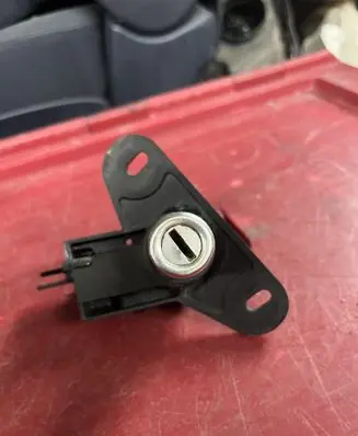 Opel Zafira A Tailgate lock latch 