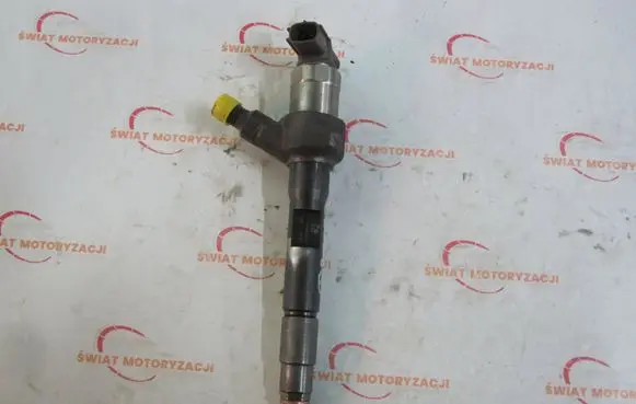 Mazda 6 Fuel injector R2AA13H50