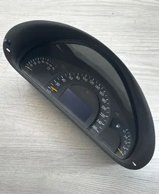 Mercedes-Benz C W203 Speedometer (instrument cluster) A2035403511