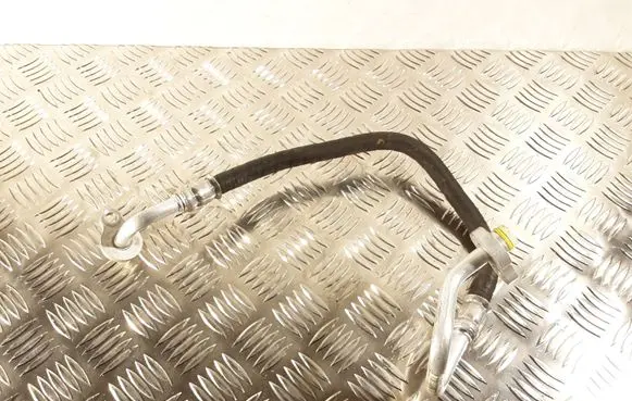 Volvo V60 Air conditioning (A/C) pipe/hose 31369331