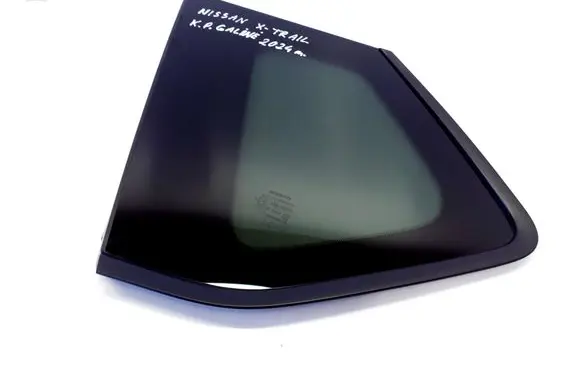 Nissan X-Trail T32 Rear side window 833016RA0A