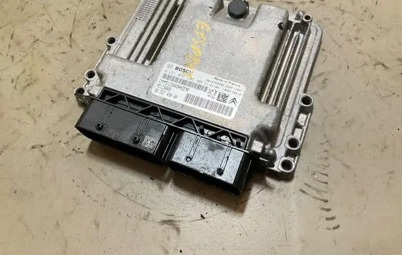 Peugeot Expert Engine control unit/module 9818703480 9833749880 0281036205