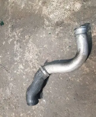 BMW 5 E39 Intercooler hose/pipe