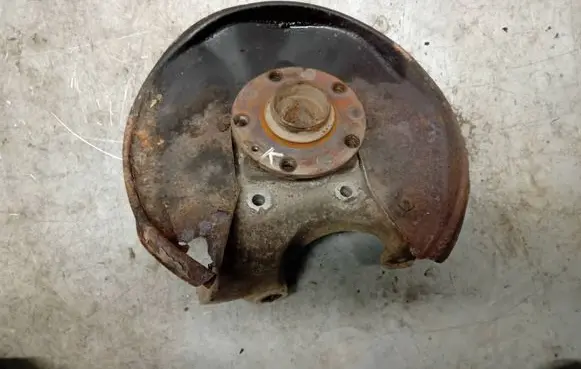 Audi A6 S6 C6 4F Rear wheel hub spindle/knuckle 