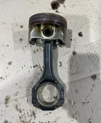 Mercedes-Benz S C217 Piston with connecting rod 278929