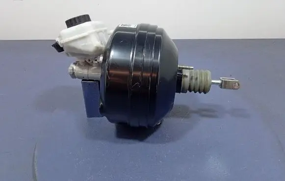 BMW 3 F30 F35 F31 Brake booster 6798418