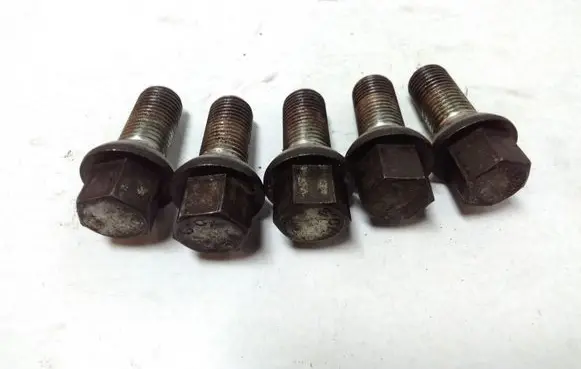 Audi A6 S6 C5 4B Nuts/bolts 