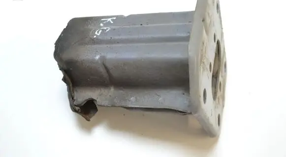 Subaru Legacy Front bumper shock/impact absorber 