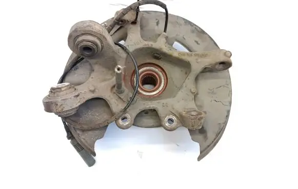 BMW 1 E81 E87 Rear wheel hub 675157909 6751579