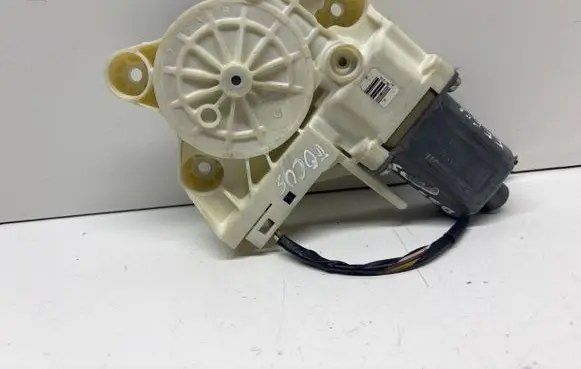 Ford Focus Front door window regulator motor 4M5T14553