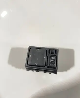 Nissan X-Trail T30 Wing mirror switch 050517