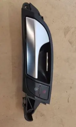 Audi Q7 4L Front door interior handle 4L0837019