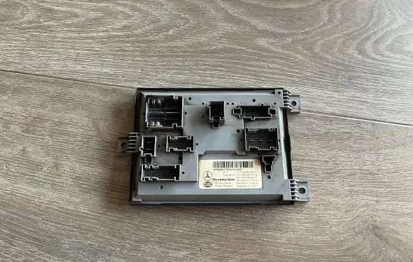 Mercedes-Benz EQC Other devices A2059006047